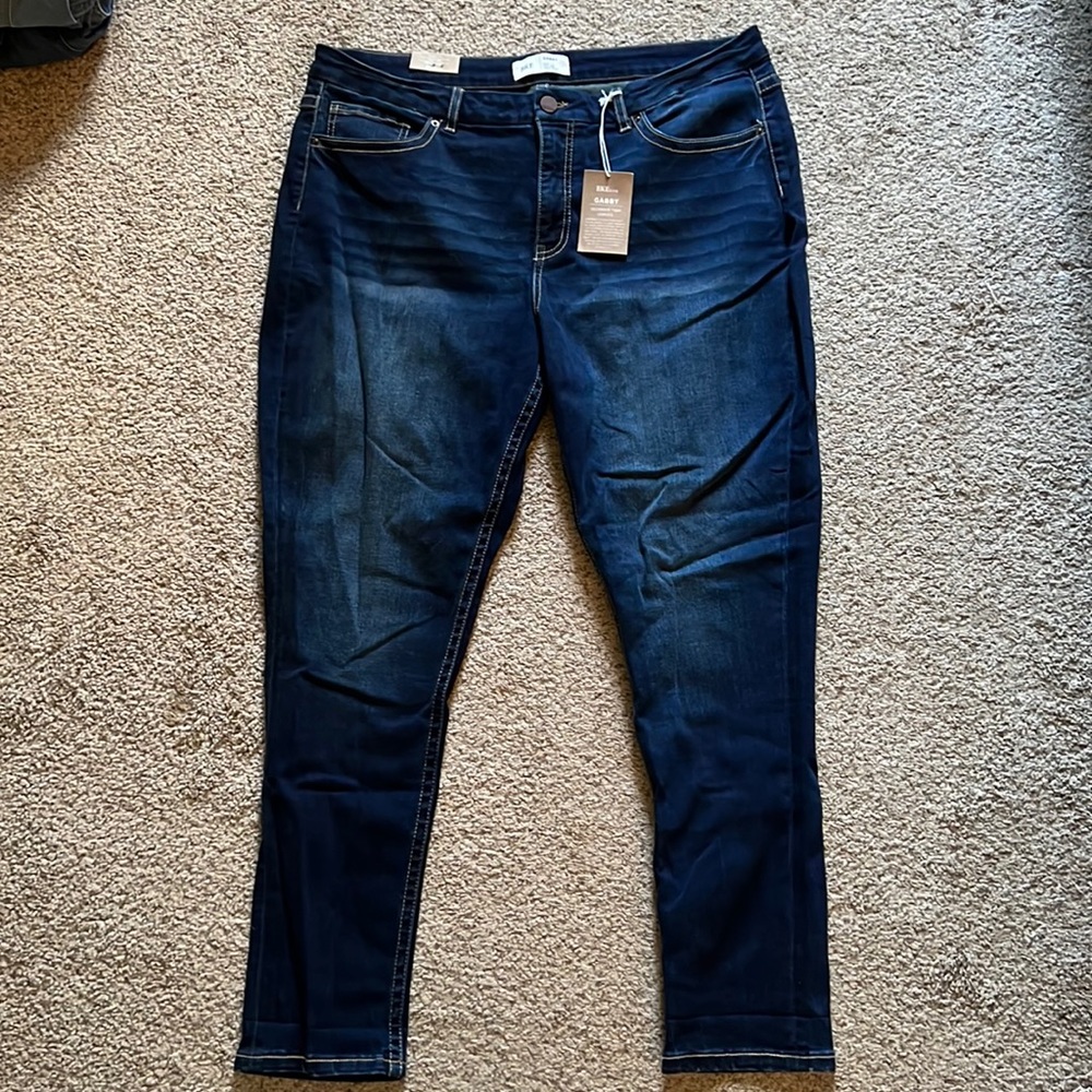 NEVER WORN BKE Curvy High-Rise Ankle Jean